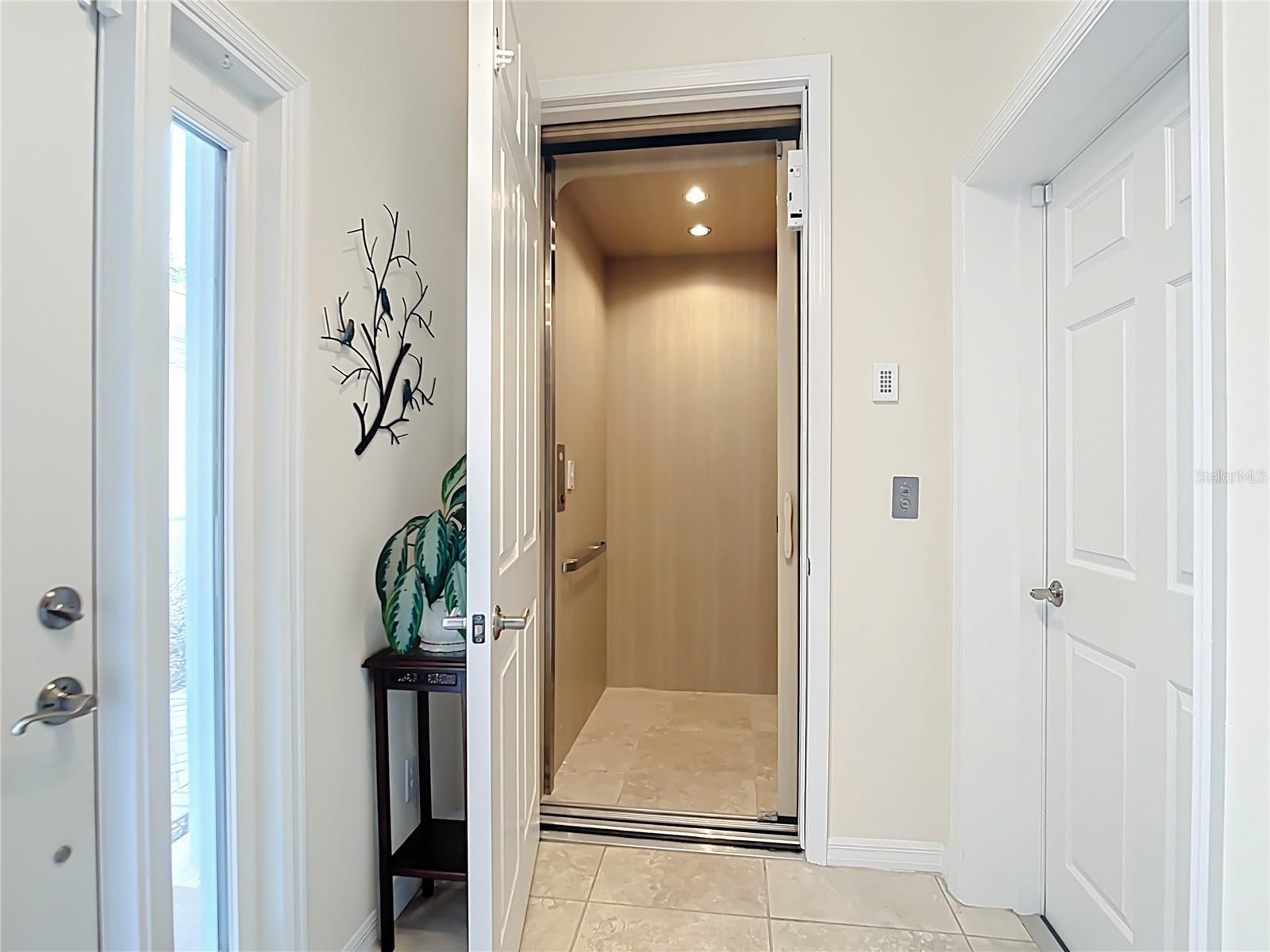 VENETIAN GOLF & RIVER CLUB - Residential