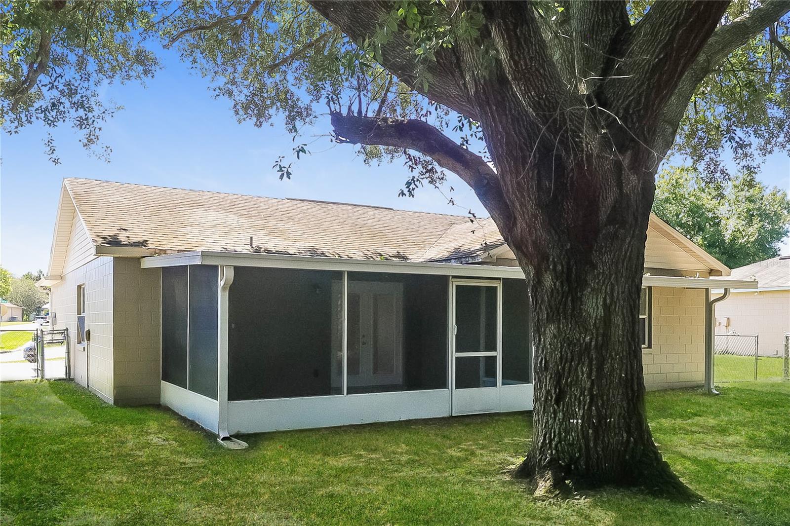 KINGS POND PH 1 - Residential Lease