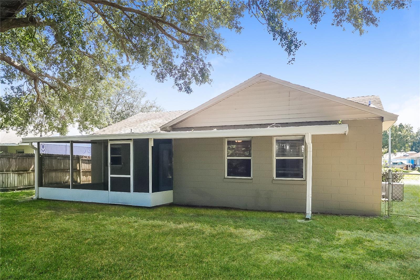 KINGS POND PH 1 - Residential Lease