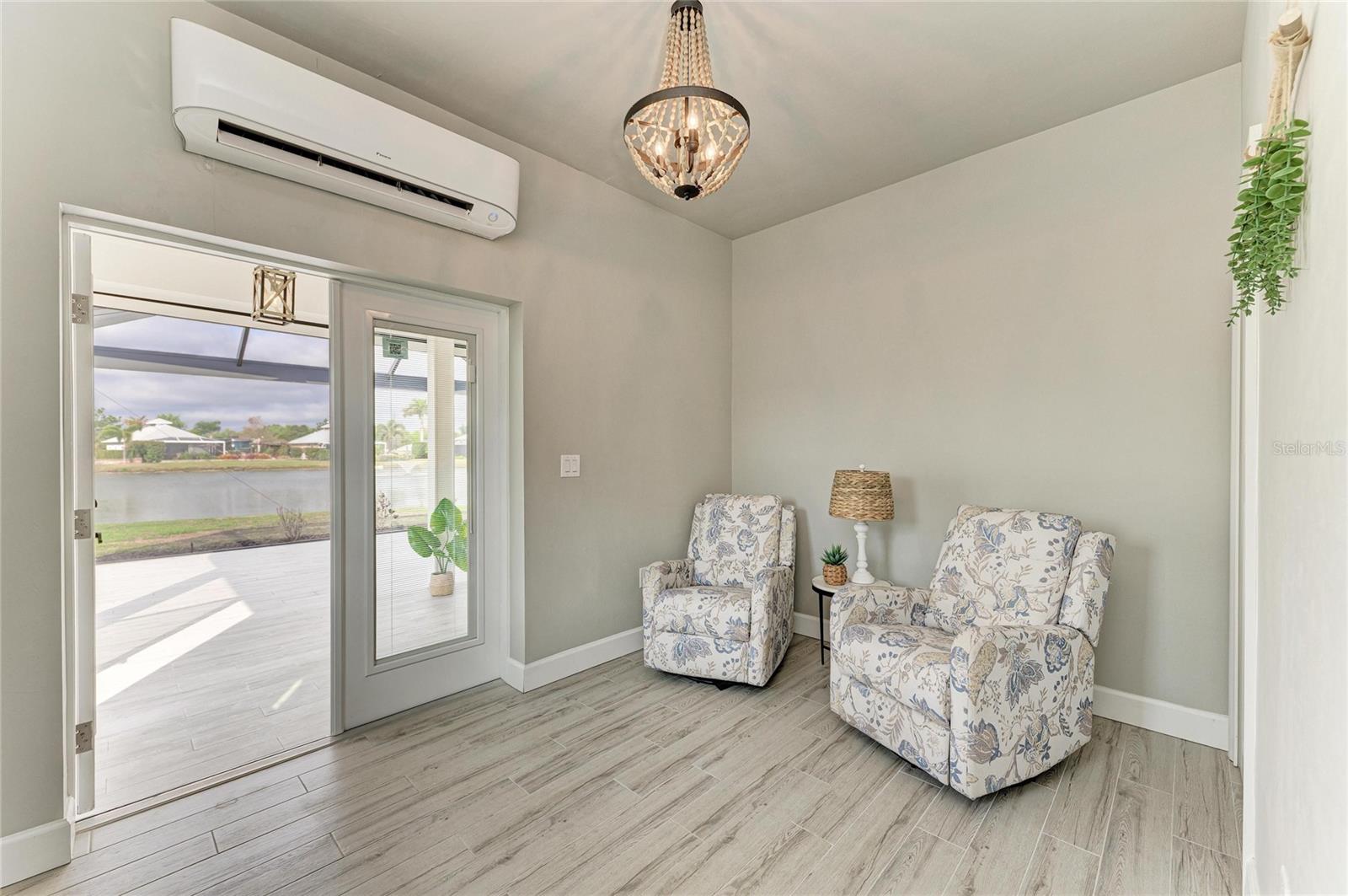 THORNTON CRK MOTORCOACH RESIDENCE - Residential