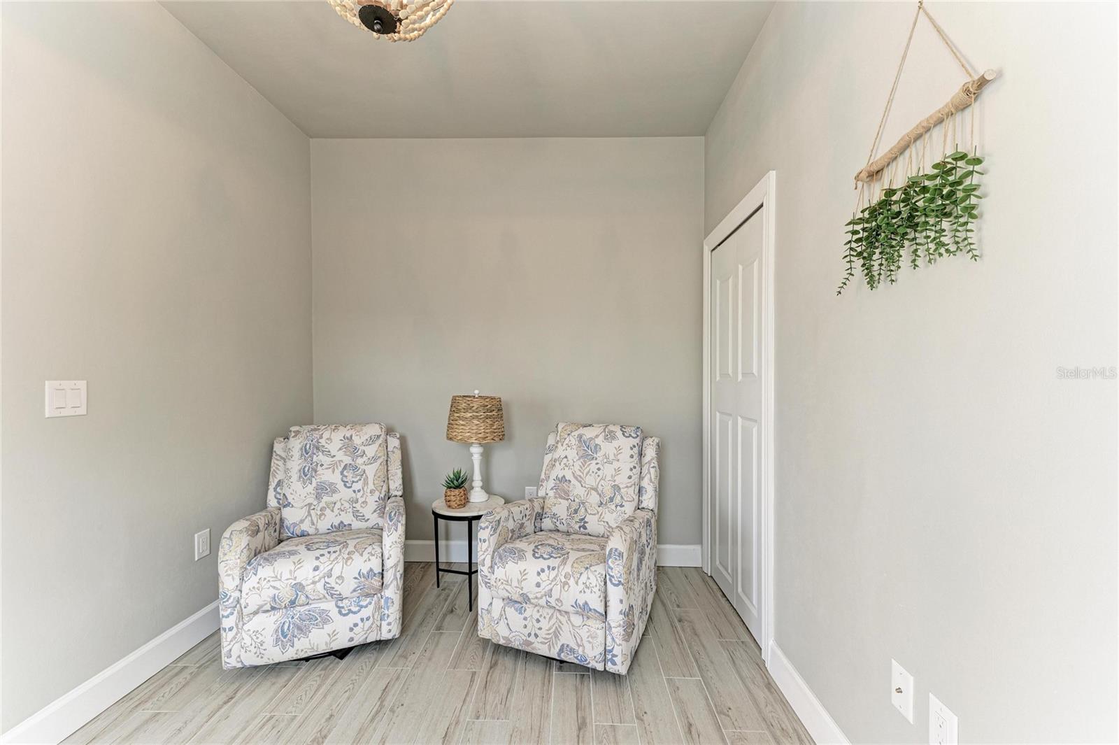 THORNTON CRK MOTORCOACH RESIDENCE - Residential