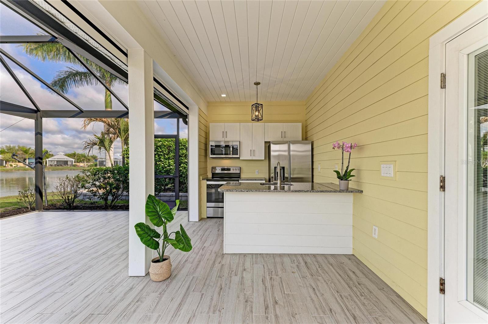 THORNTON CRK MOTORCOACH RESIDENCE - Residential