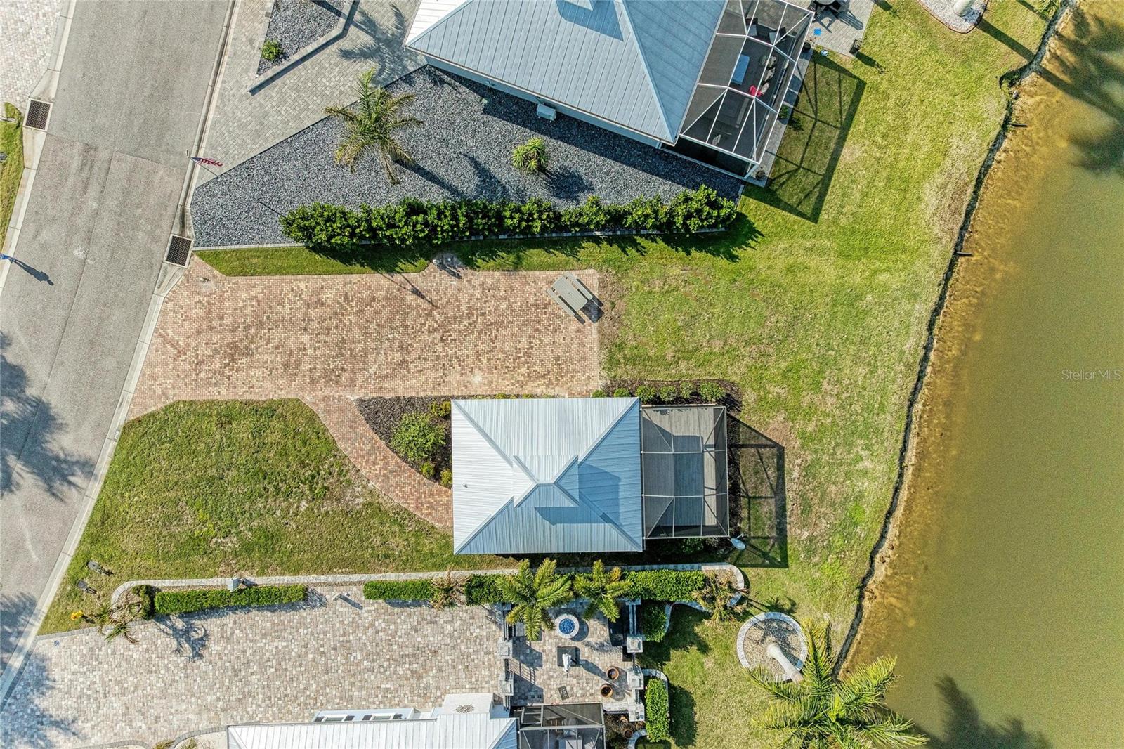 THORNTON CRK MOTORCOACH RESIDENCE - Residential