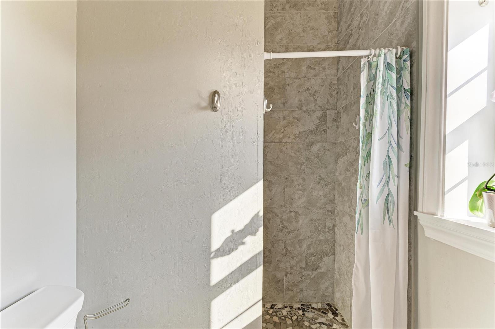 THORNTON CRK MOTORCOACH RESIDENCE - Residential