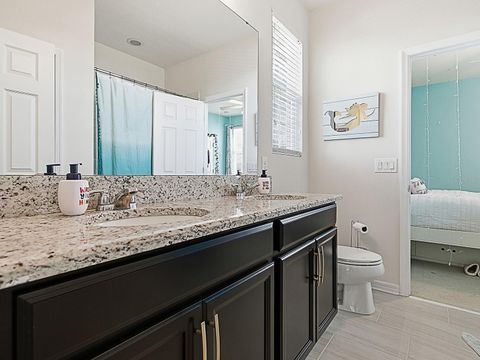 Tiny photo for 417 Blue Cypress Drive, Groveland, FL 34736 (MLS # G5106247)