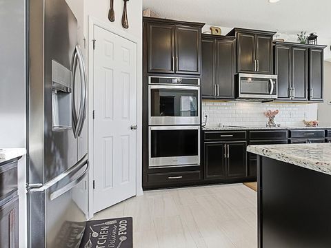 Tiny photo for 417 Blue Cypress Drive, Groveland, FL 34736 (MLS # G5106247)