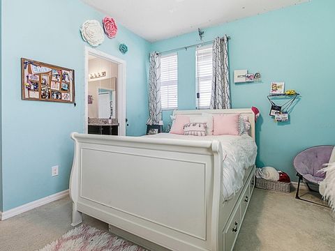 Tiny photo for 417 Blue Cypress Drive, Groveland, FL 34736 (MLS # G5106247)