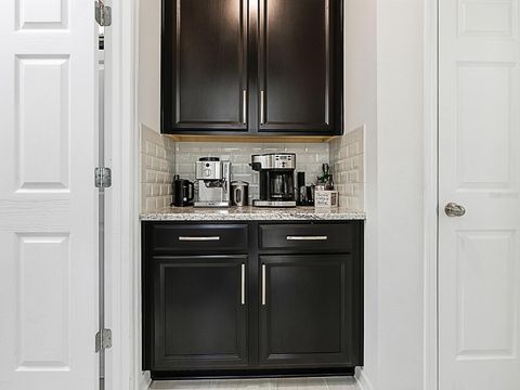 Tiny photo for 417 Blue Cypress Drive, Groveland, FL 34736 (MLS # G5106247)