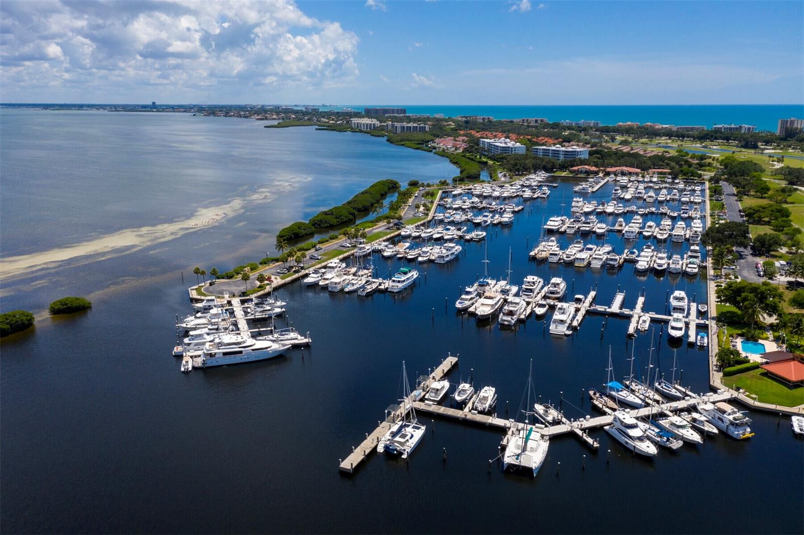 FAIRWAY BAY 3 - Residential