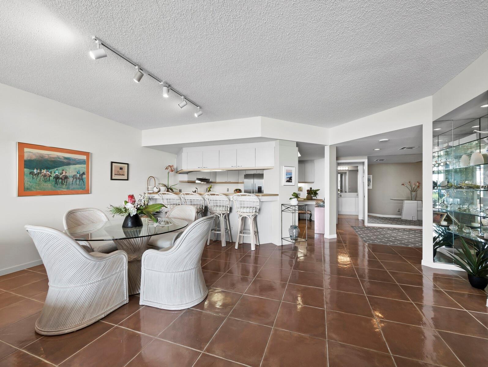 FAIRWAY BAY 3 - Residential