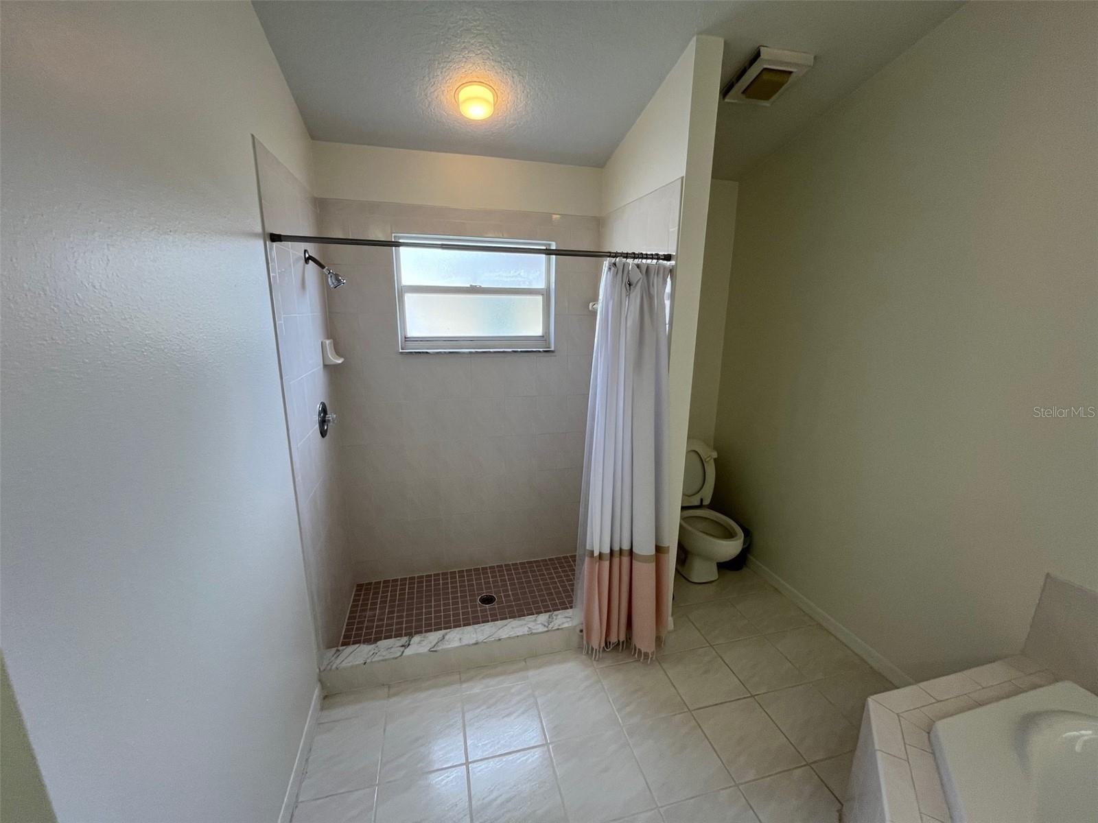 HUNTERS RIDGE - Residential Lease