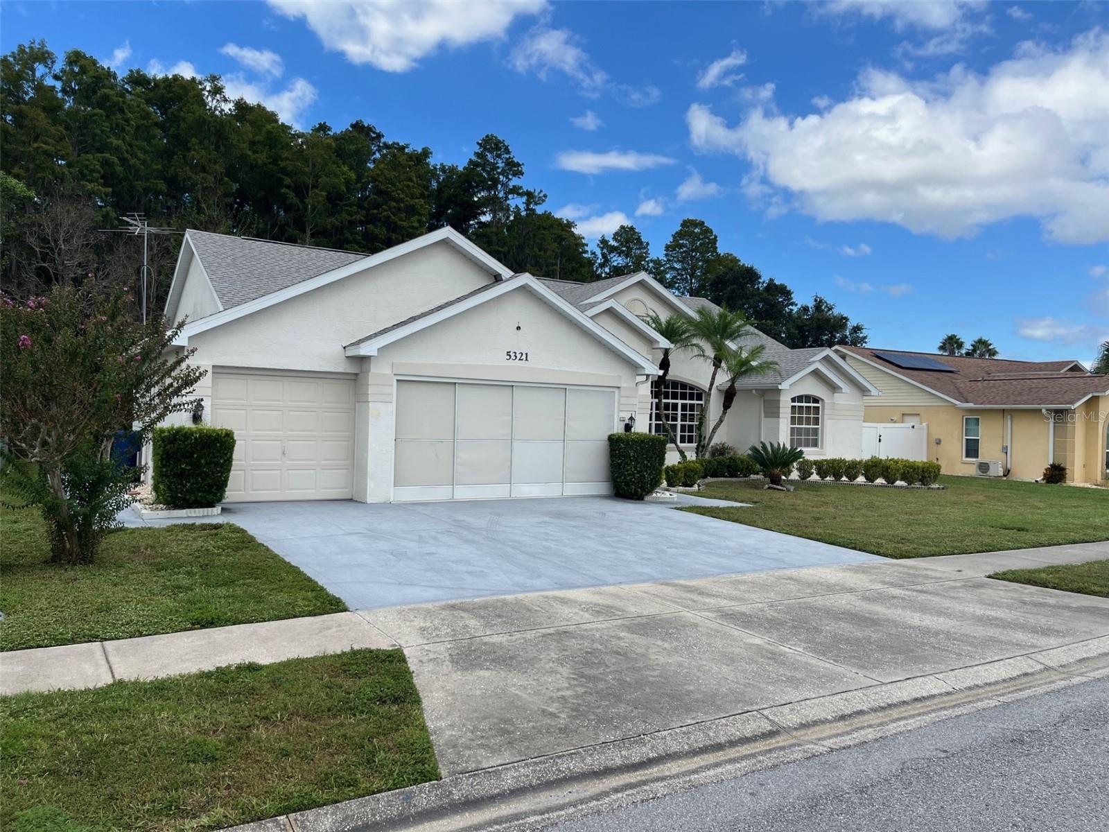 HUNTERS RIDGE - Residential Lease