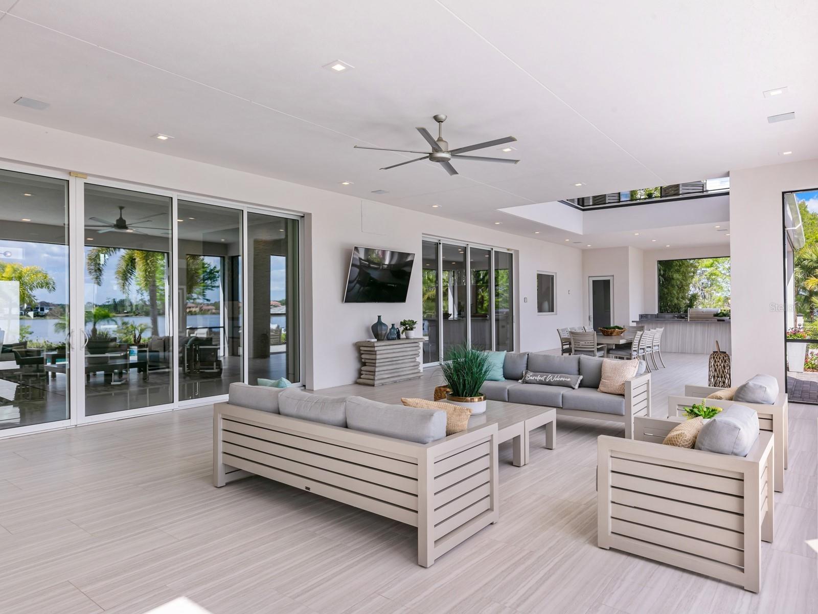 CASA DEL LAGO REP - Residential