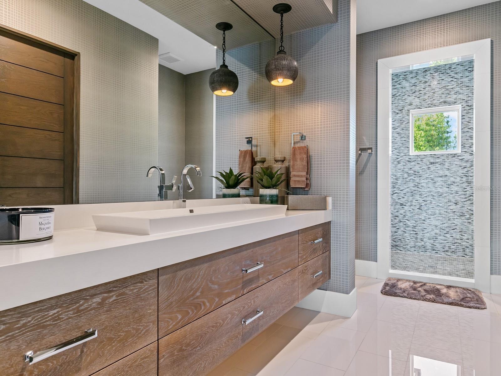 CASA DEL LAGO REP - Residential