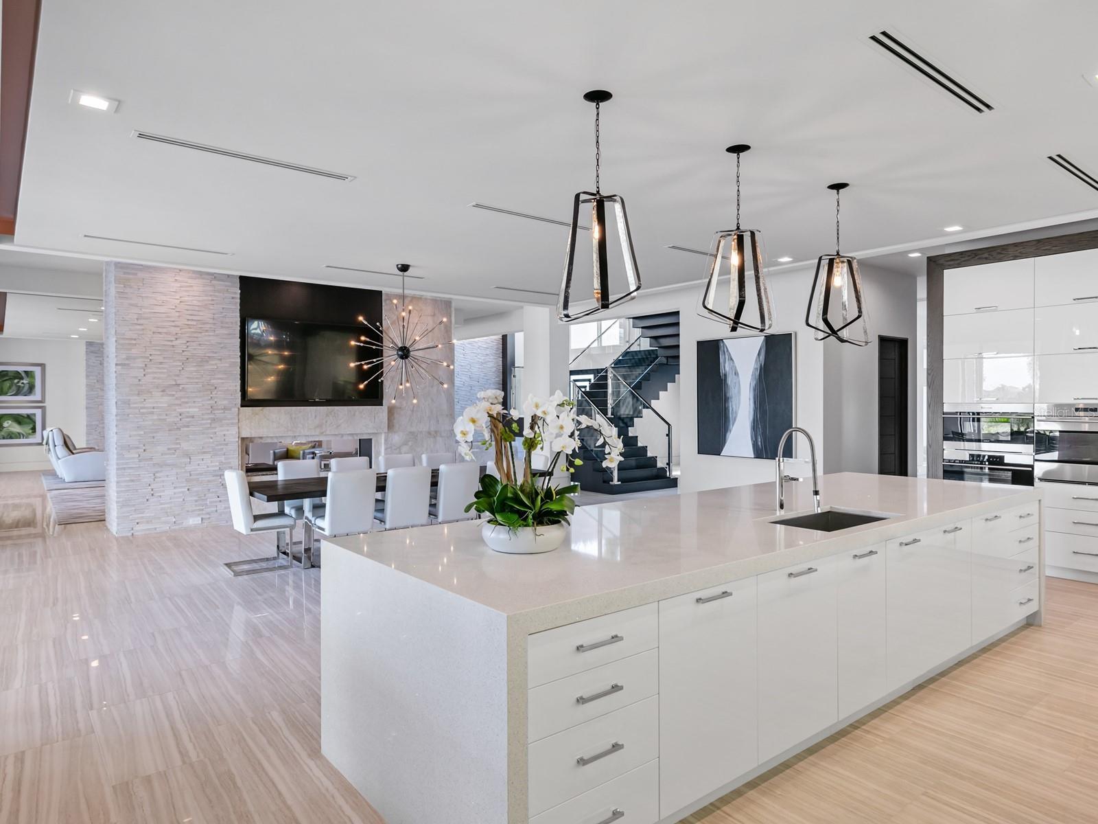 CASA DEL LAGO REP - Residential