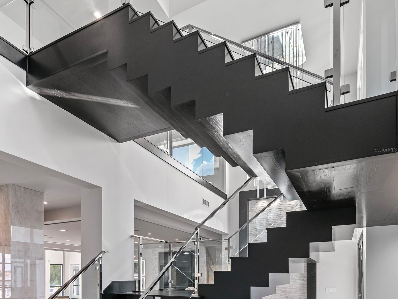 CASA DEL LAGO REP - Residential