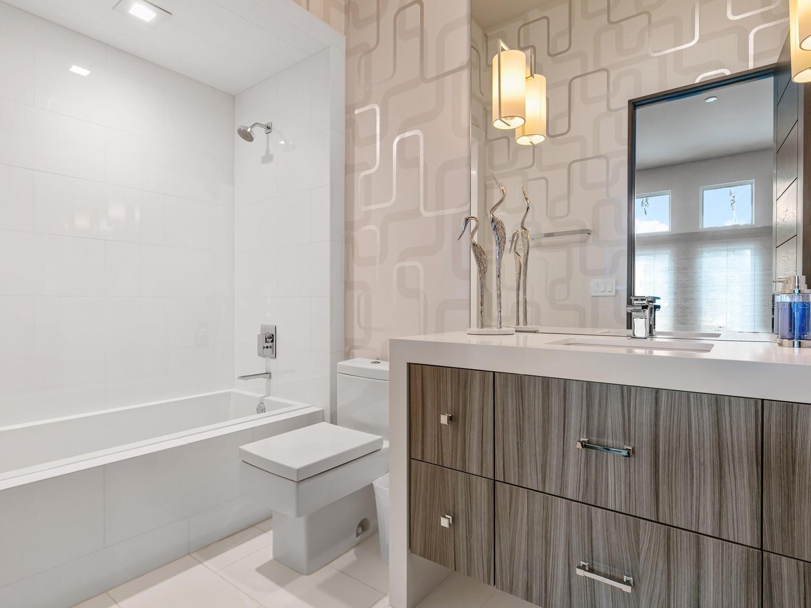 CASA DEL LAGO REP - Residential