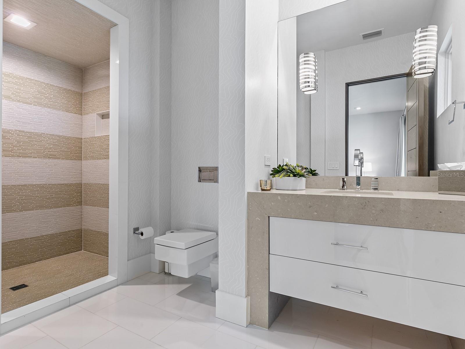 CASA DEL LAGO REP - Residential