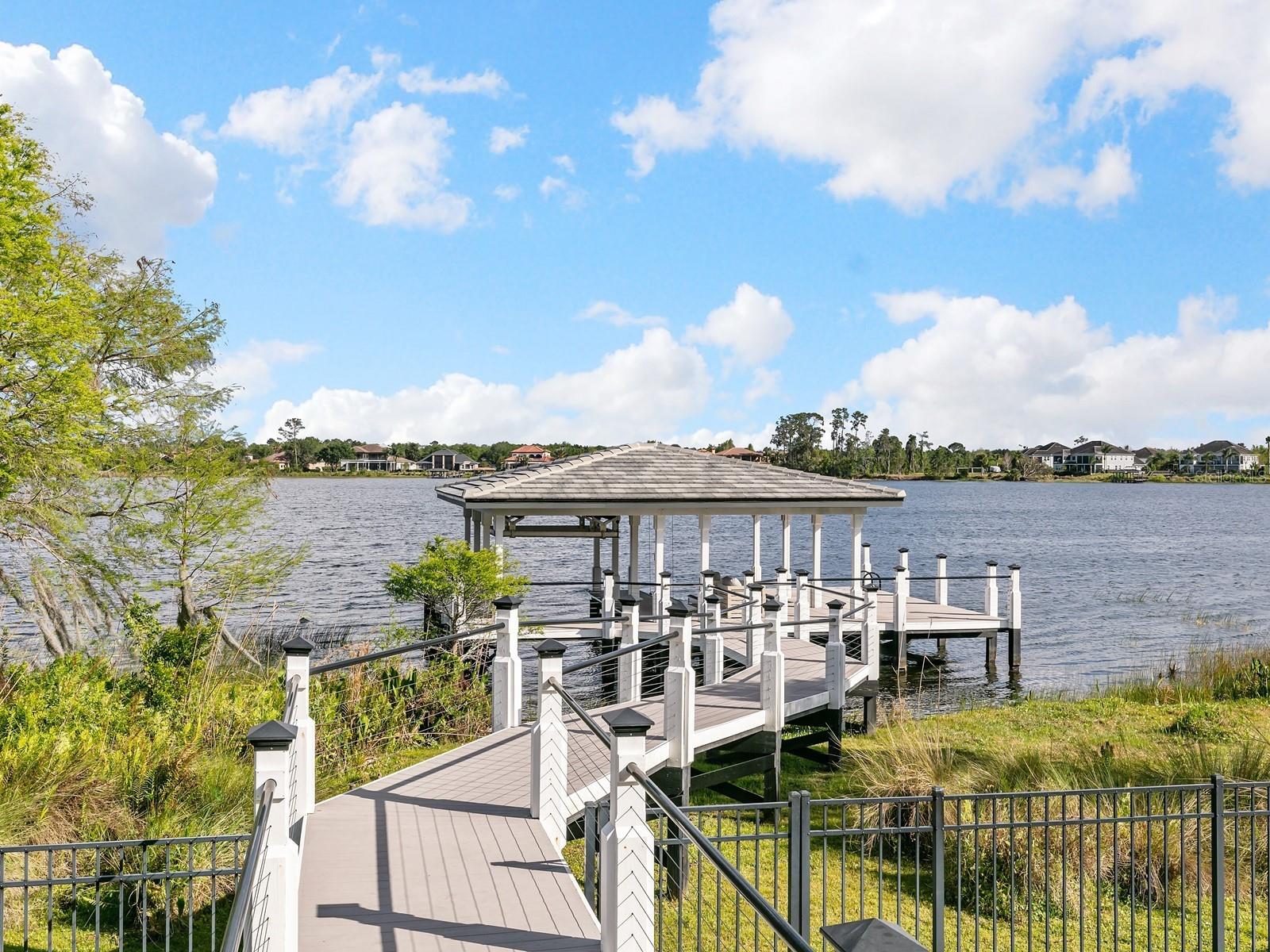 CASA DEL LAGO REP - Residential