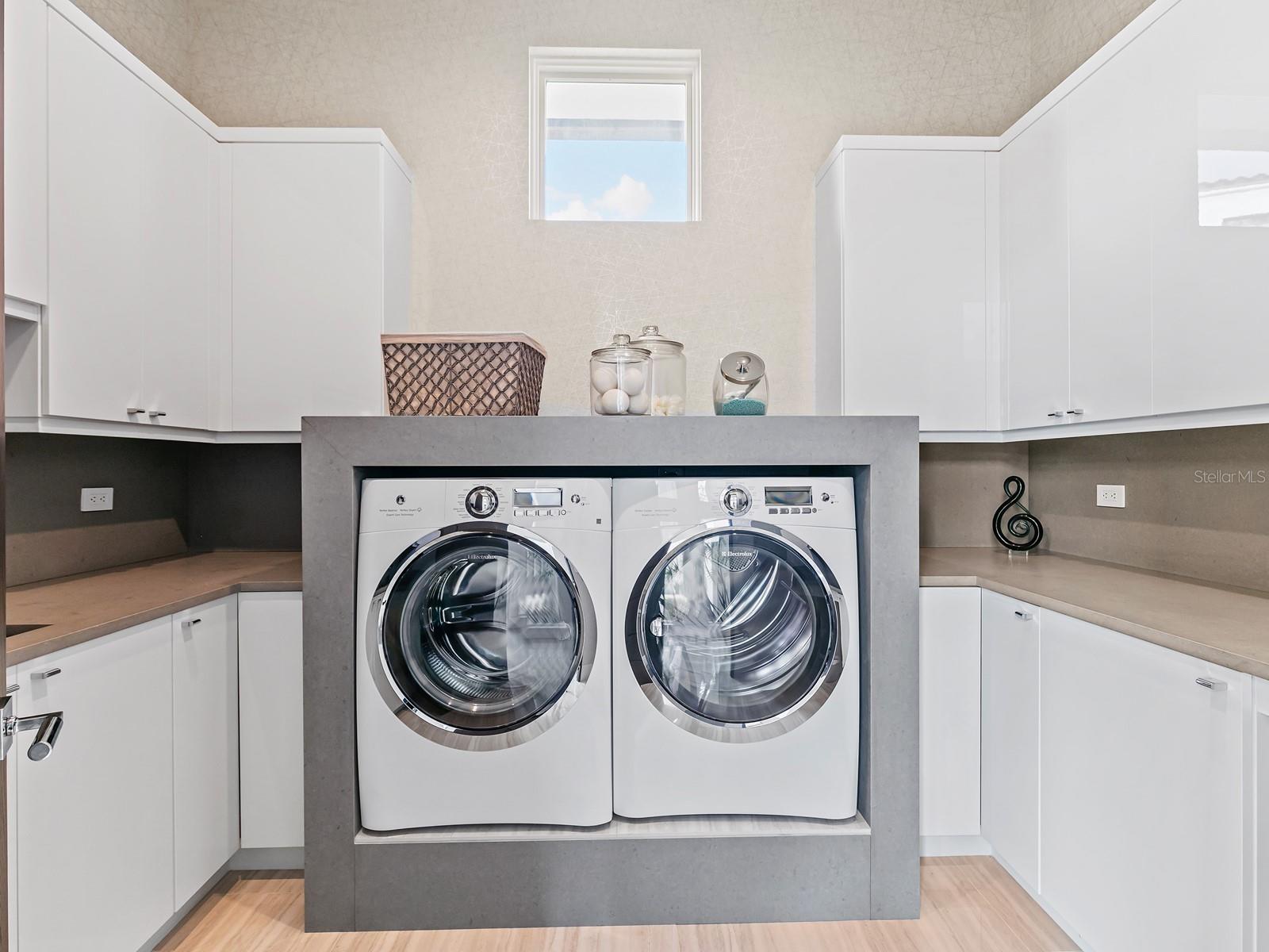 CASA DEL LAGO REP - Residential