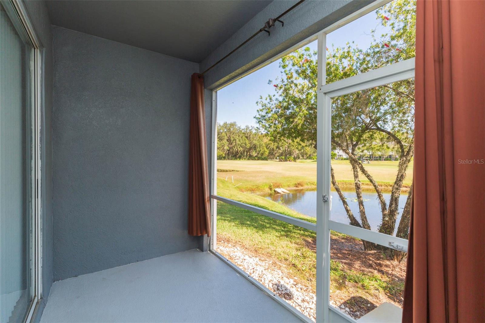 NASSAU POINTE TWNHOMES AT HERI - Residential Lease