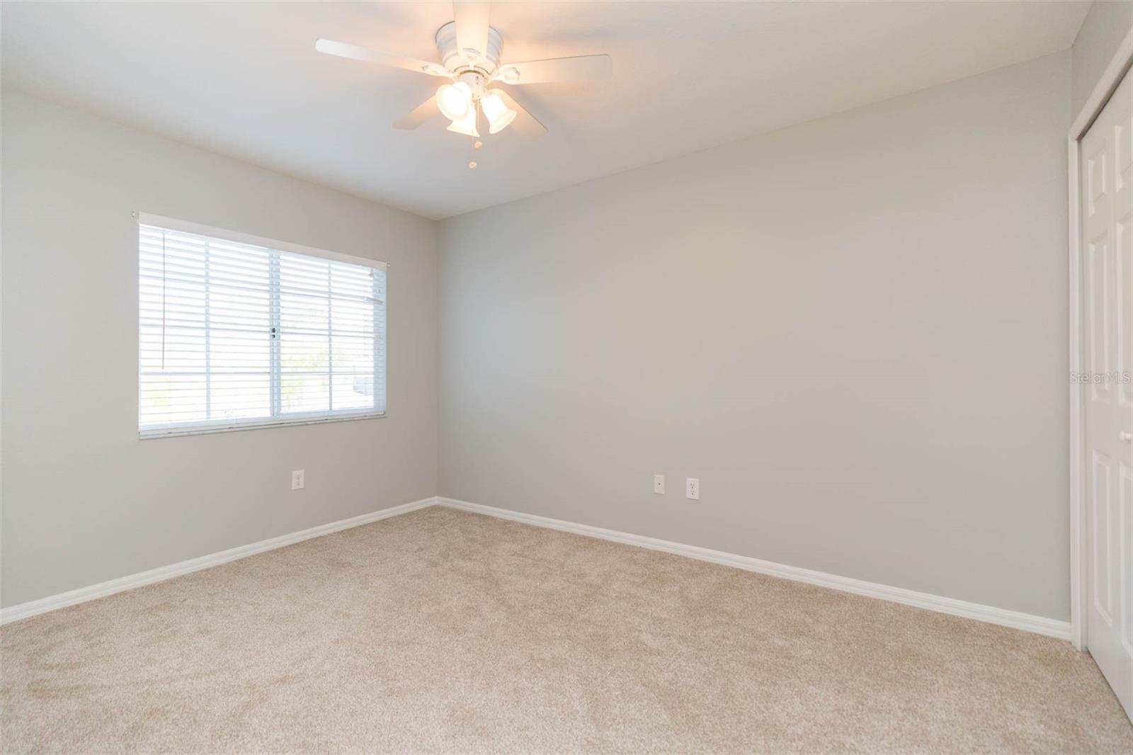 NASSAU POINTE TWNHOMES AT HERI - Residential Lease