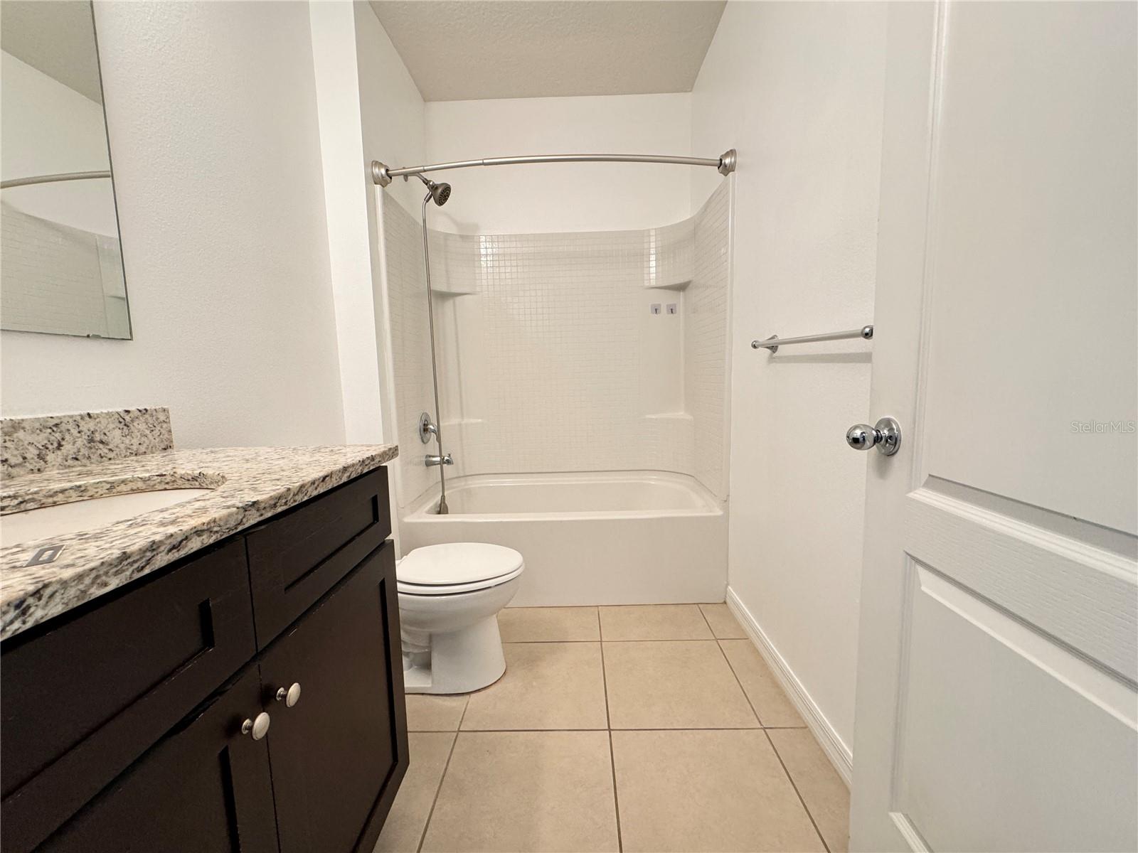 SUMMERS CORNER - Residential Lease