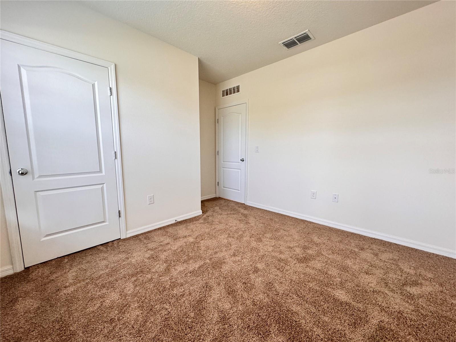 SUMMERS CORNER - Residential Lease