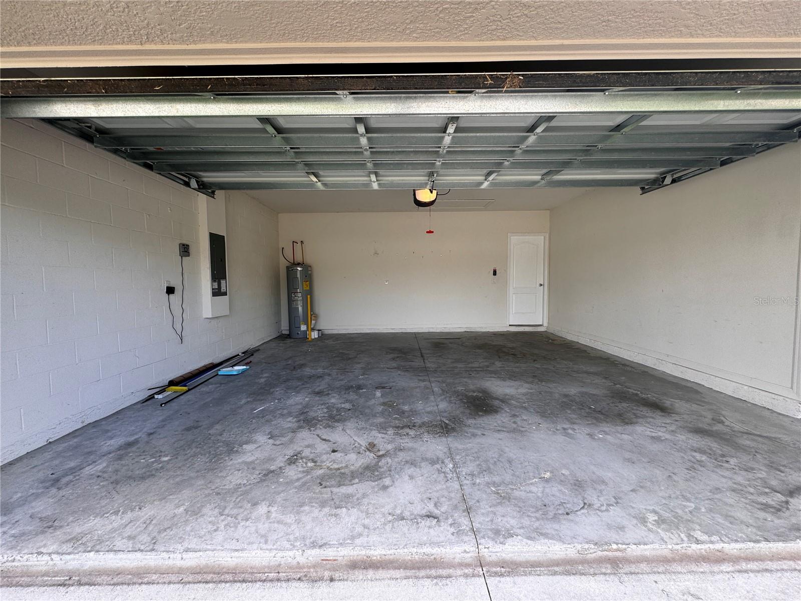 SUMMERS CORNER - Residential Lease