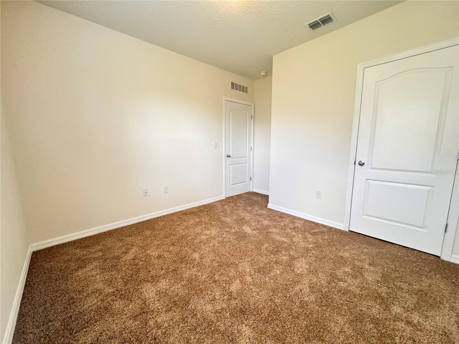 SUMMERS CORNER - Residential Lease