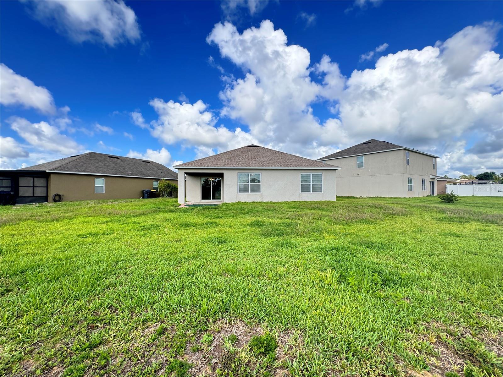 SUMMERS CORNER - Residential Lease