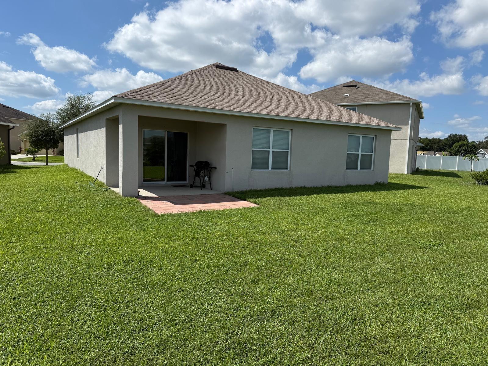 SUMMERS CORNER - Residential Lease