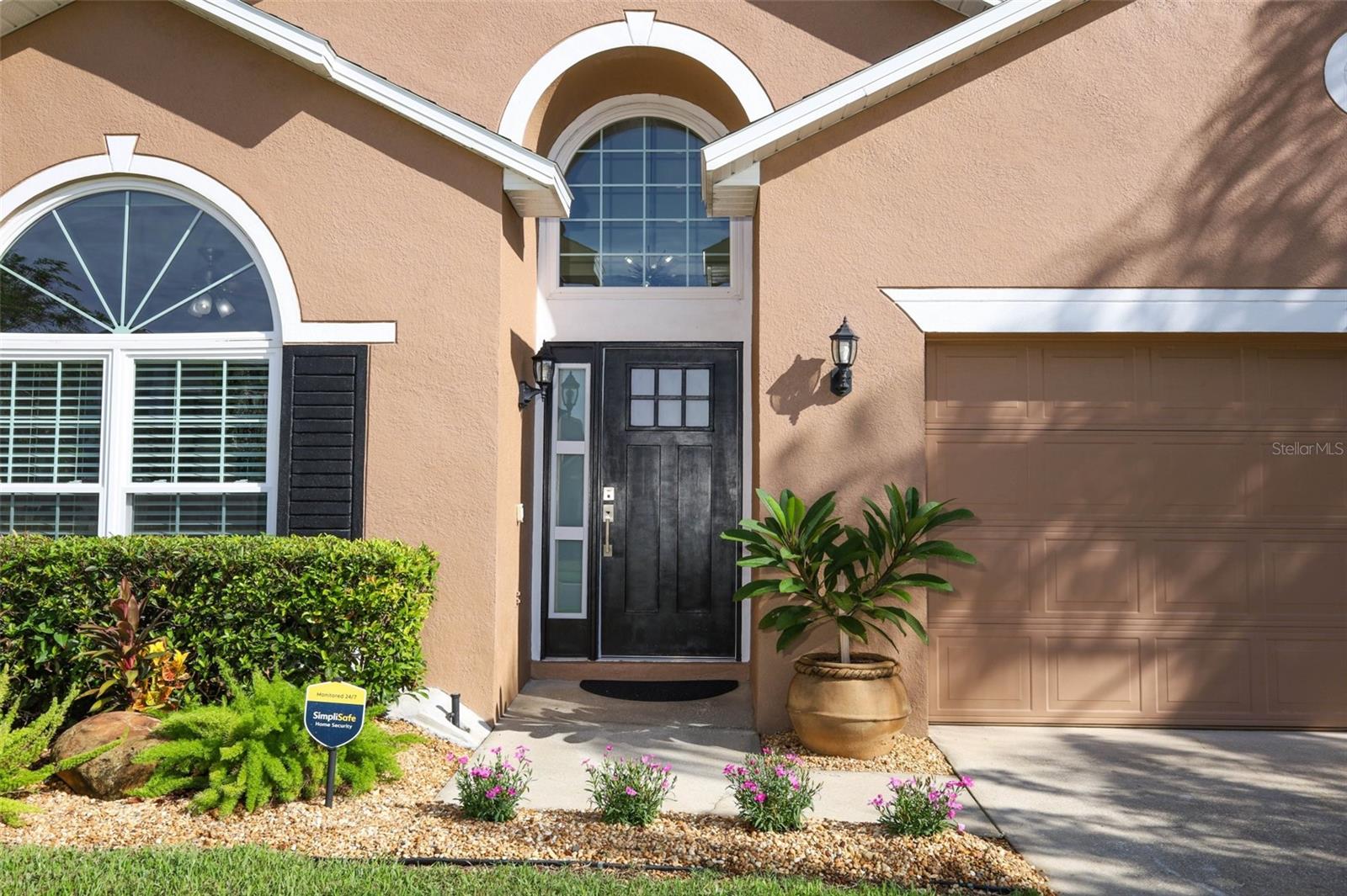 284 CLYDESDALE CIRCLE