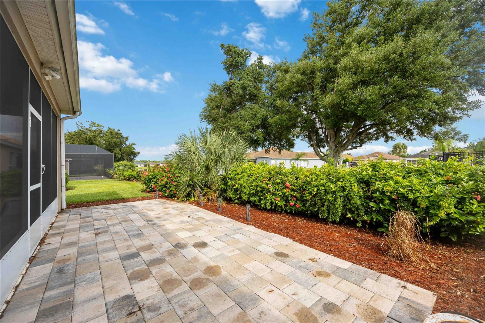 VENTURA VILLAGE - Residential