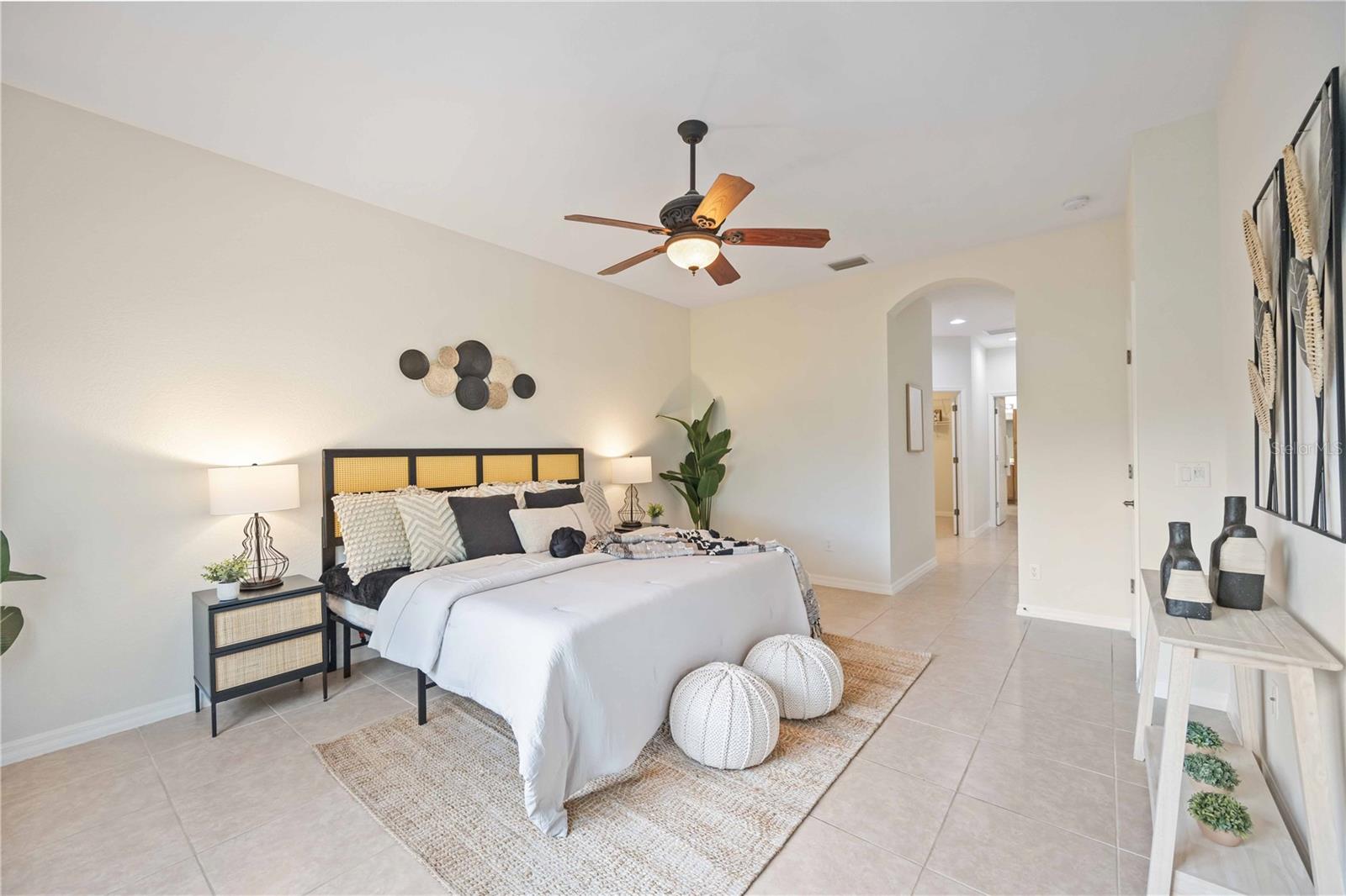 VENTURA VILLAGE - Residential