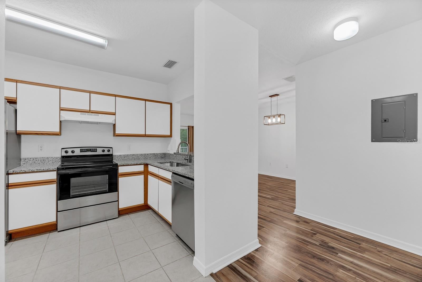 6014 PORTSDALE PLACE 202