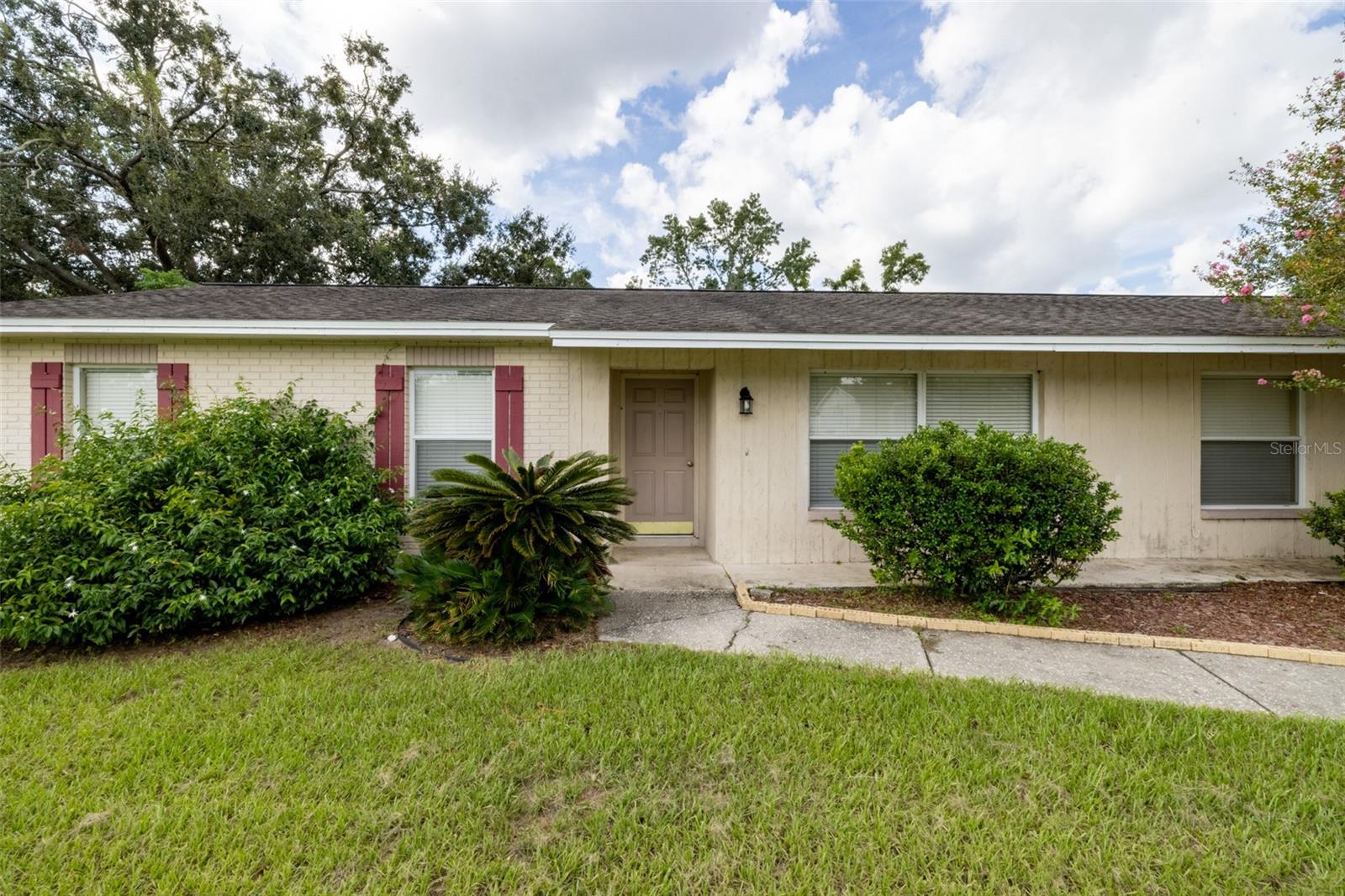 804 STRAWBERRY LANE