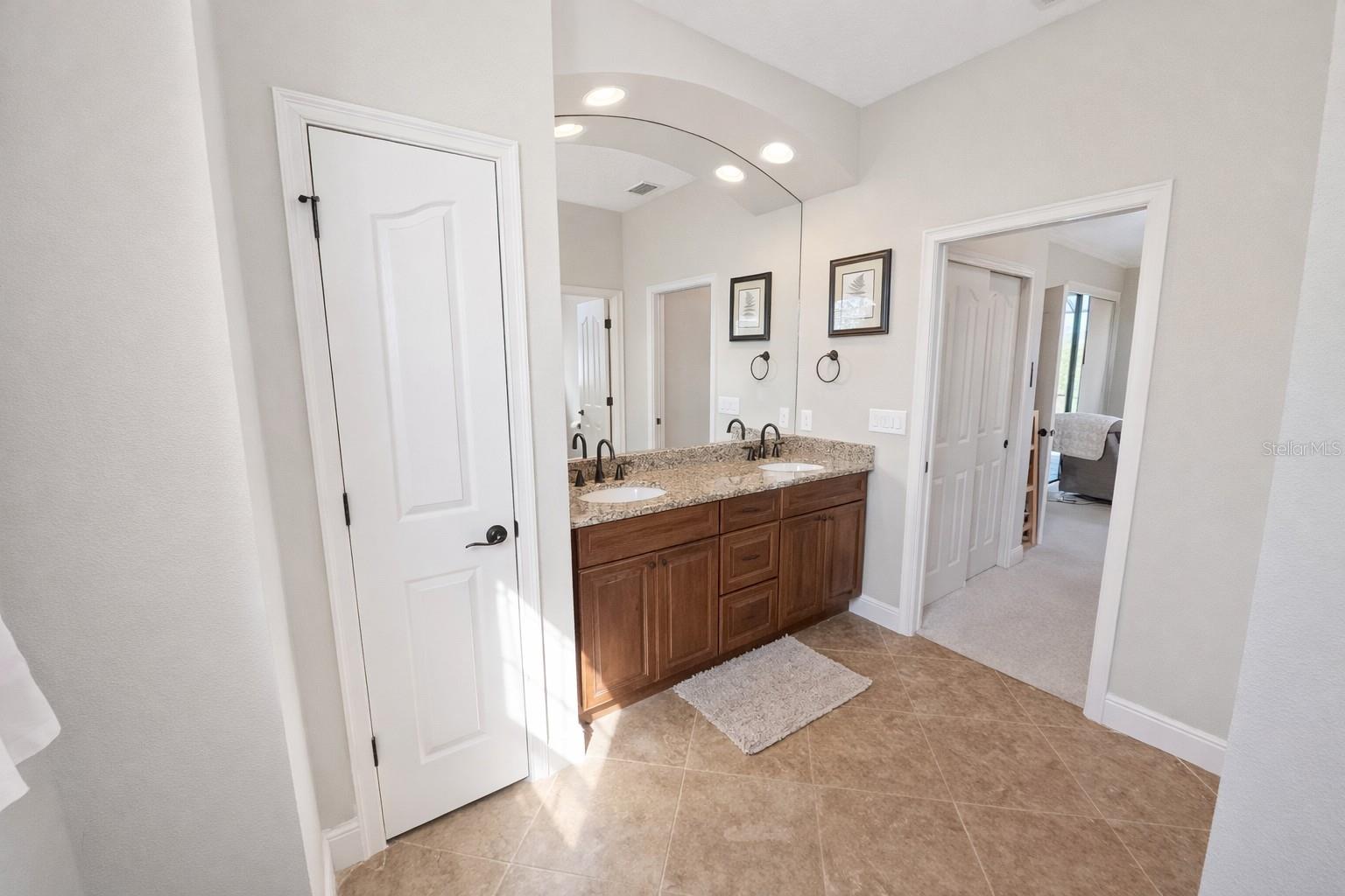 ROTONDA SANDS - Residential