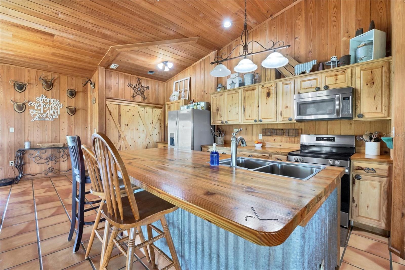 ACREAGE - Residential