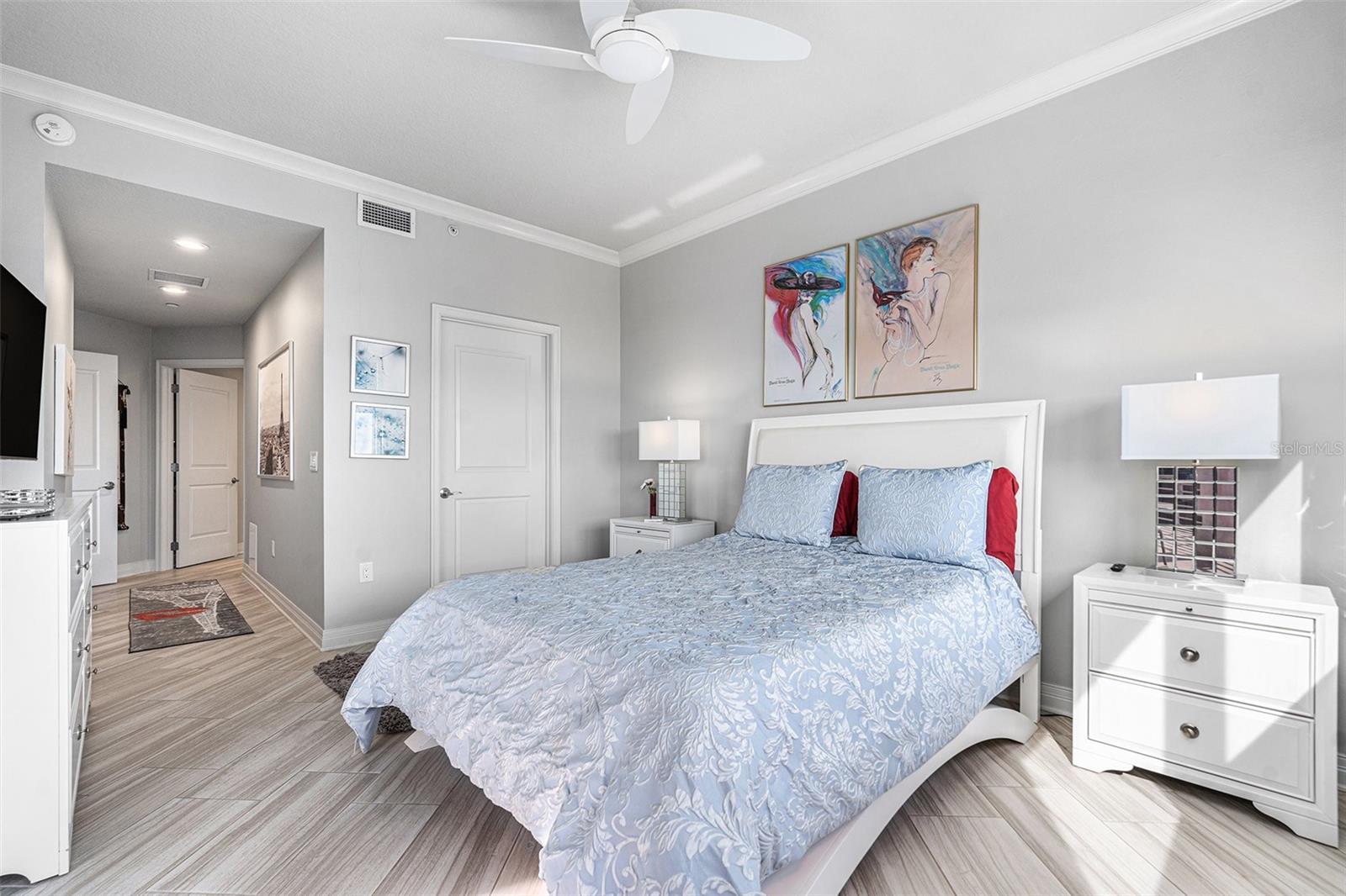 TOWERS OF CHANNELSIDE CONDOMIN - Residential Lease