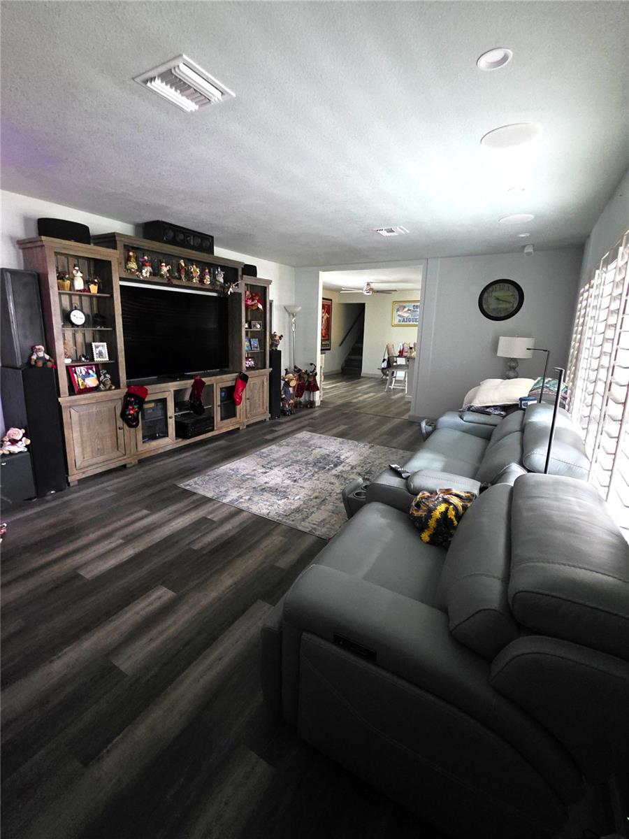 HUNTS REP - Residential