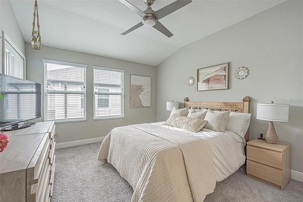TOWNS AT BELLEAIR GROVE - Residential Lease