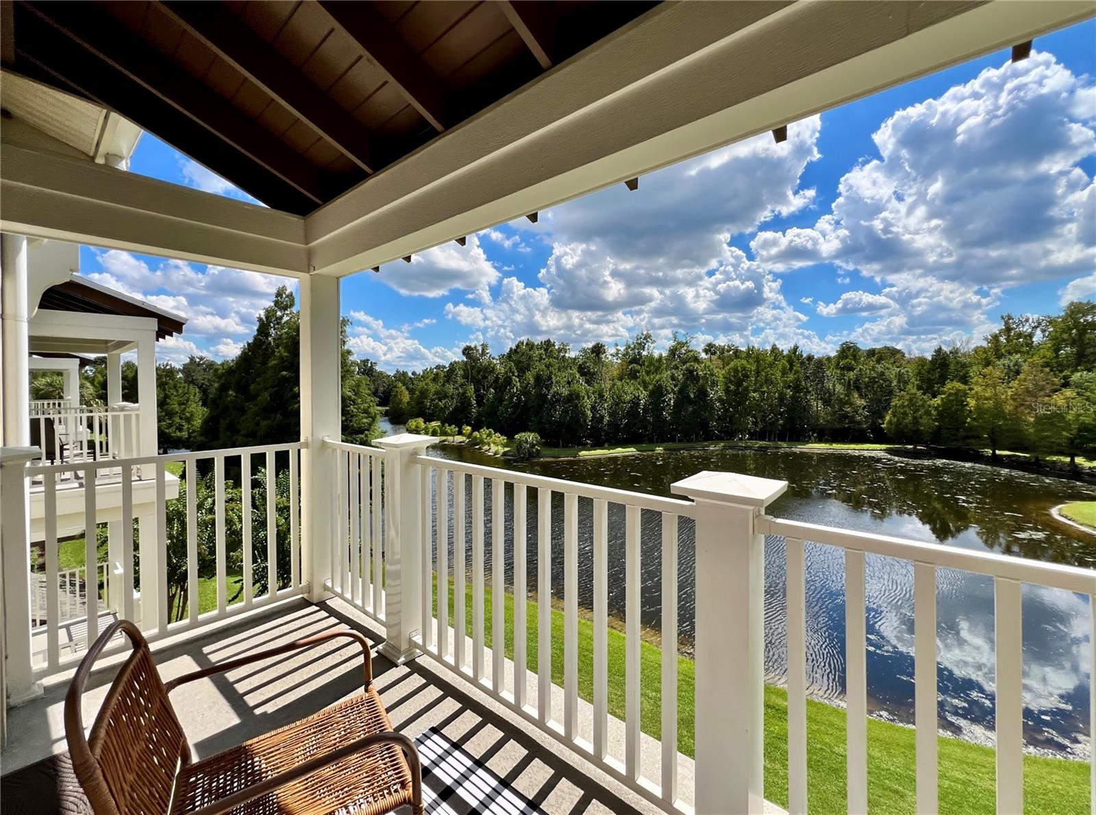 ARTISAN CLUB CONDO PH 1 - Residential