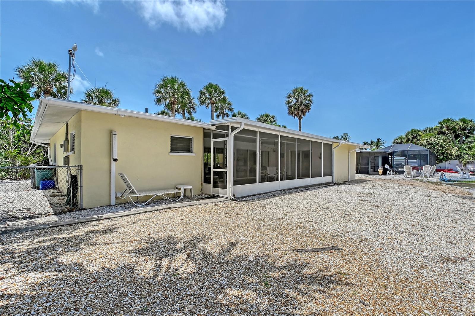 SIESTA MANOR SEC 1 - Residential