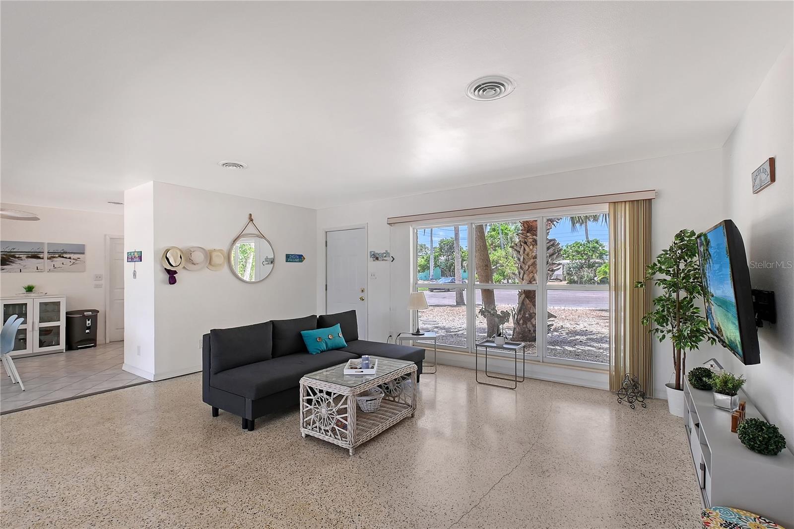 SIESTA MANOR SEC 1 - Residential