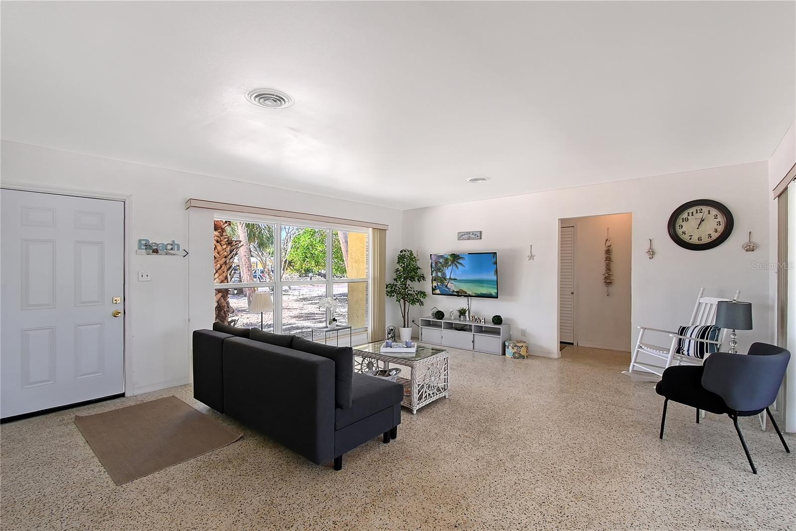 SIESTA MANOR SEC 1 - Residential