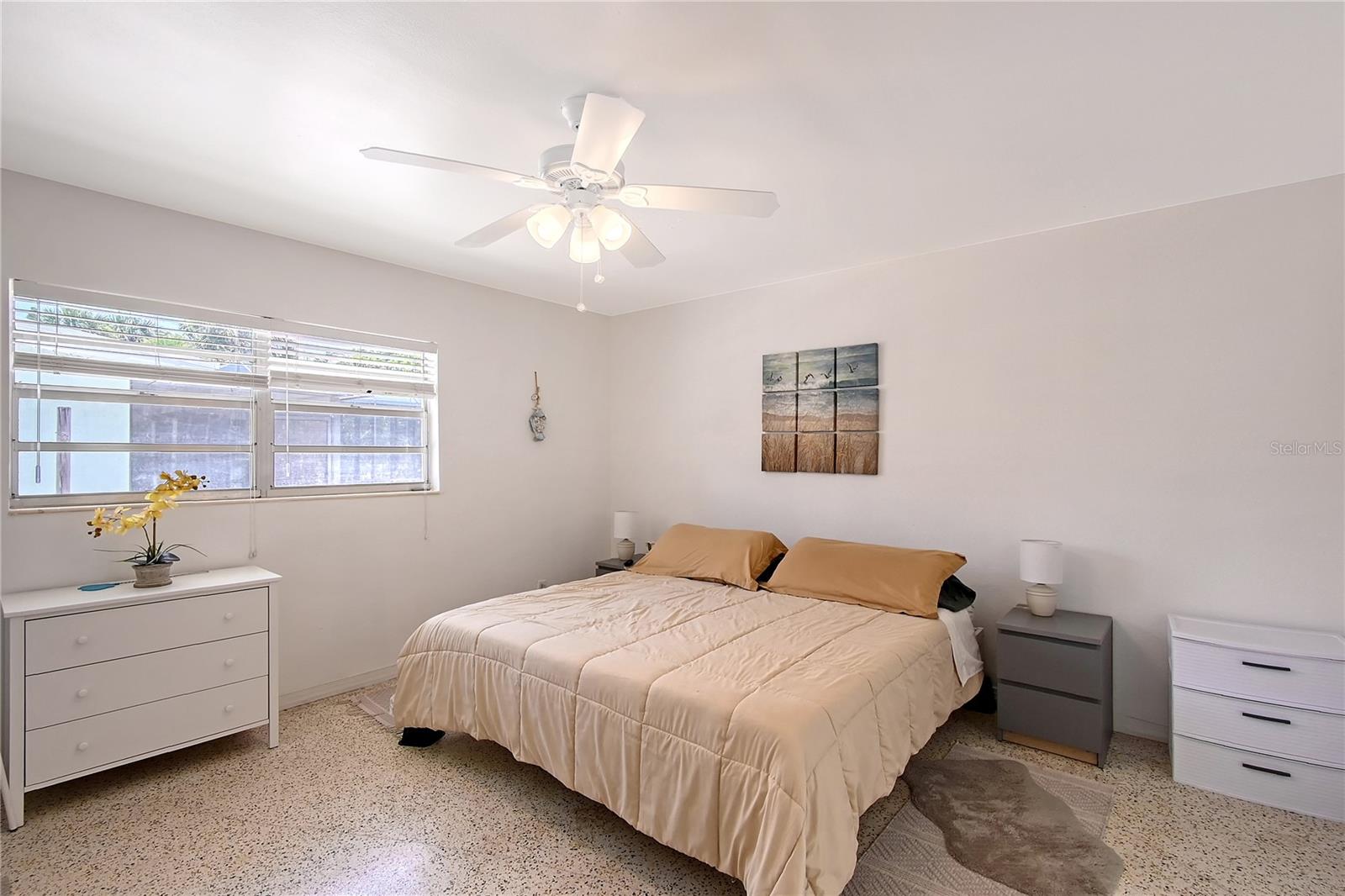 SIESTA MANOR SEC 1 - Residential