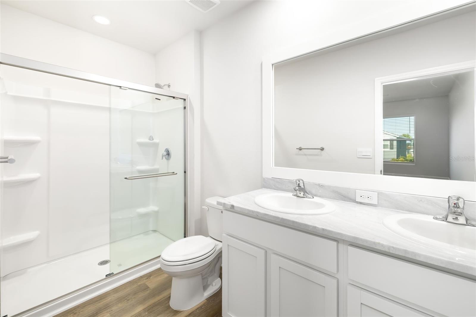 STAR FARMSPH V-SUBPHASES A - Residential Lease