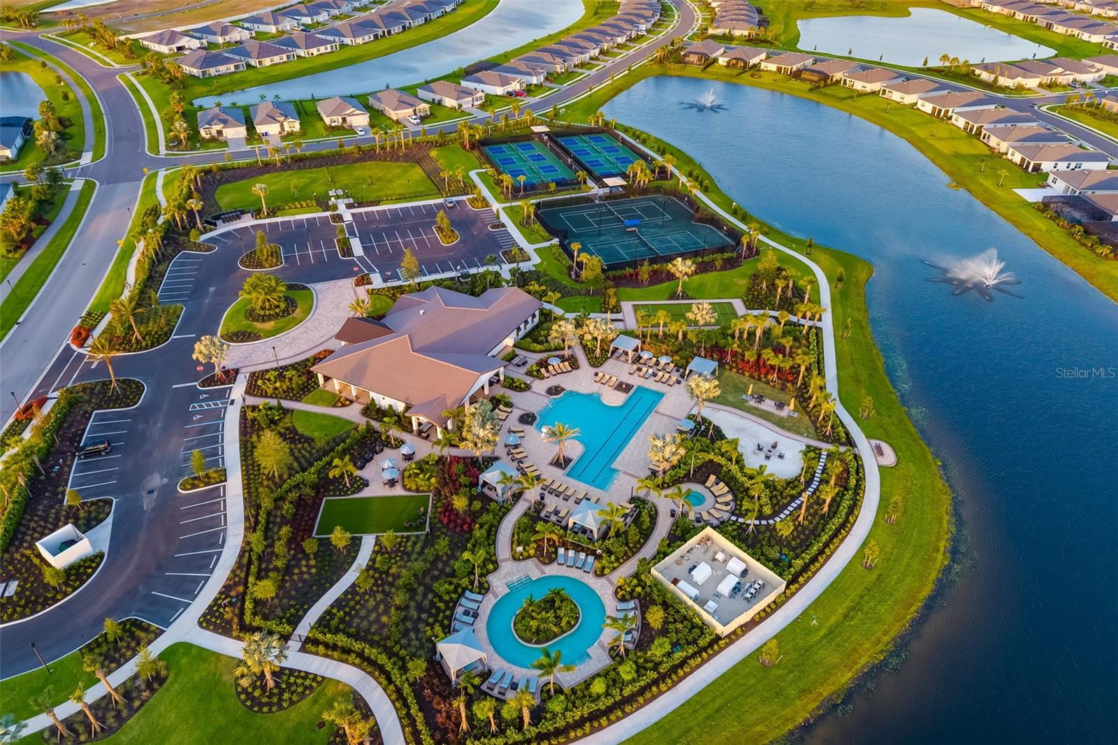 STAR FARMSPH V-SUBPHASES A - Residential Lease