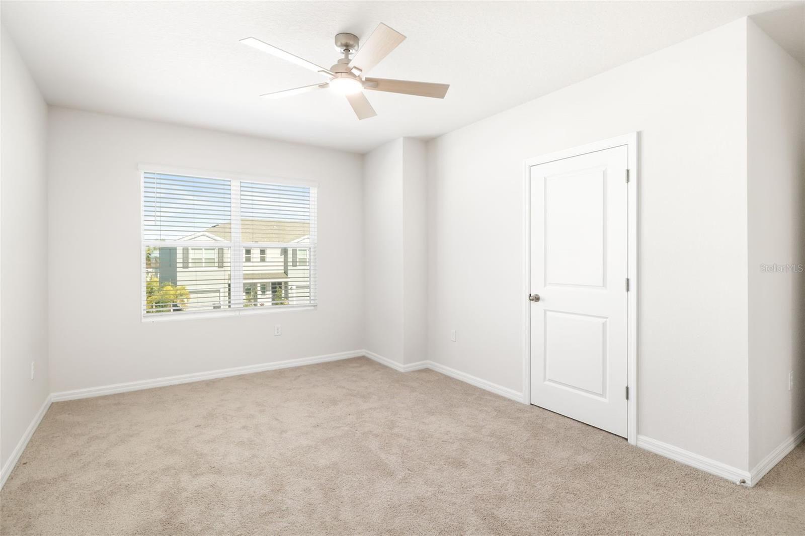 STAR FARMSPH V-SUBPHASES A - Residential Lease